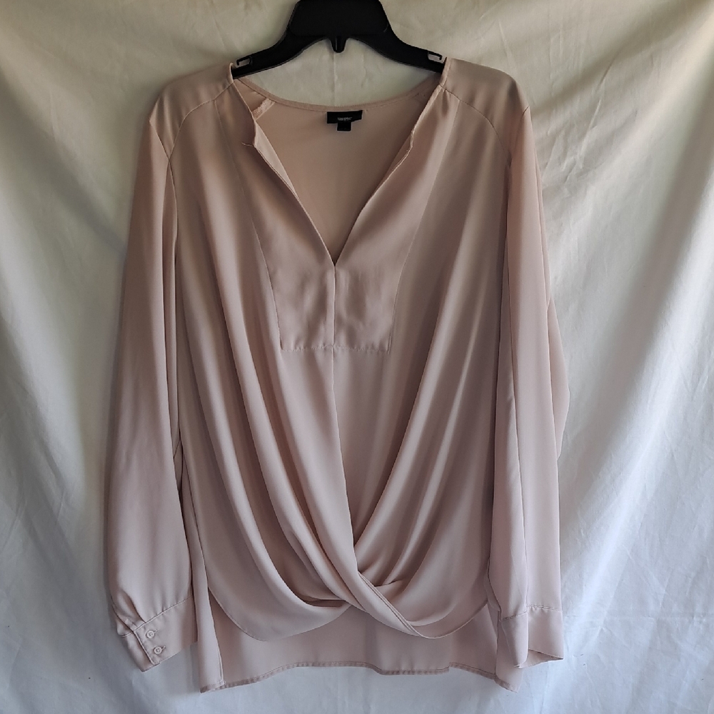 Blouse in Light Pink